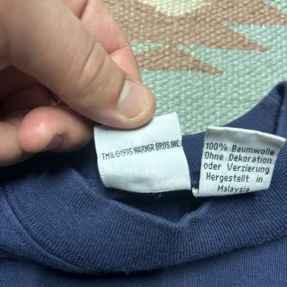 Vintage long sleeve pocket t shirt looney tunes embroidered youth boys small - Picture 7 of 9